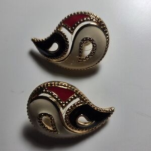 Vintage Avon Patriotic Paisley Pierced Earrings
